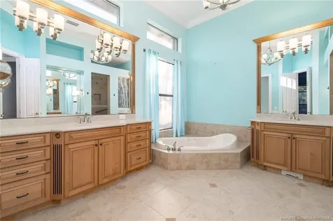 8104 SE Sand Crane Place Hobe Sound FL 33455