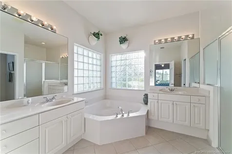 2013 SE Oxton Drive Port Saint Lucie FL 34952