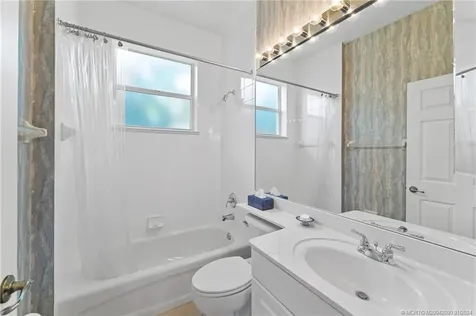 2013 SE Oxton Drive Port Saint Lucie FL 34952