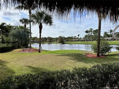 461 NW Sandtrap Lane Port St Lucie FL 34986