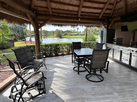 461 NW Sandtrap Lane Port St Lucie FL 34986