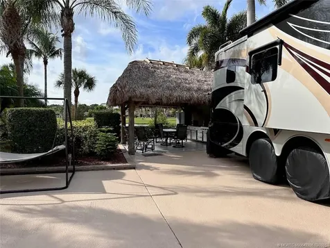 461 NW Sandtrap Lane Port St Lucie FL 34986