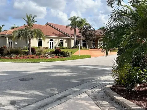 461 NW Sandtrap Lane Port St Lucie FL 34986