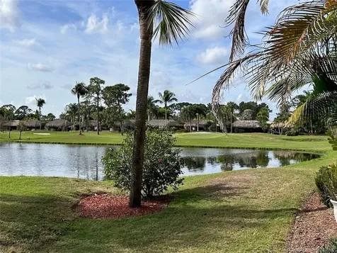 461 NW Sandtrap Lane Port St Lucie FL 34986