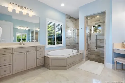 2905 SE Dune Drive Stuart FL 34996