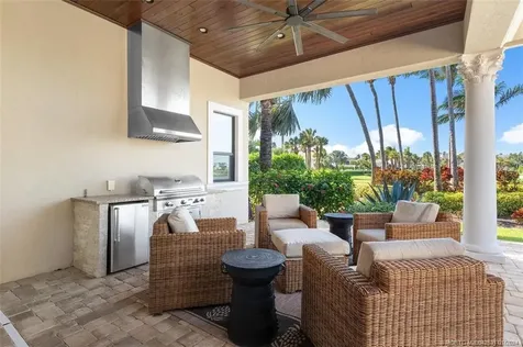 2905 SE Dune Drive Stuart FL 34996