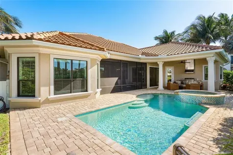 2905 SE Dune Drive Stuart FL 34996