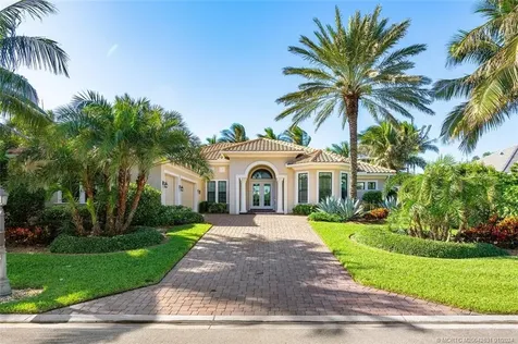 2905 SE Dune Drive Stuart FL 34996