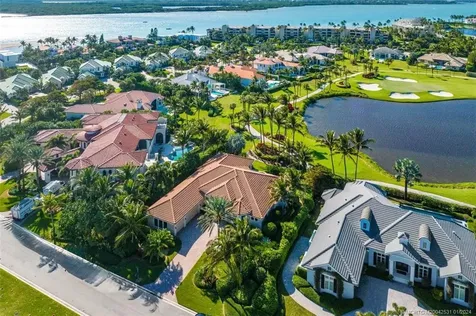 2905 SE Dune Drive Stuart FL 34996