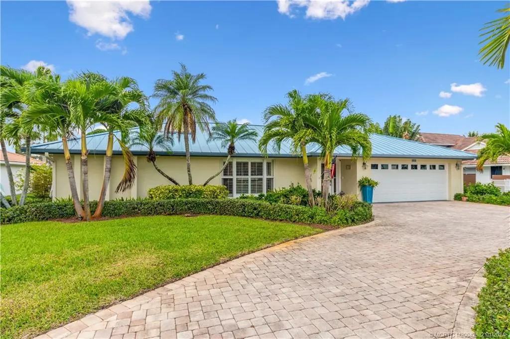 3532 SE Clubhouse Place Stuart FL 34997