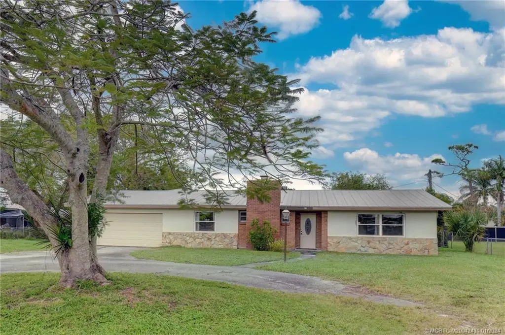 927 SW 28th Street Palm City FL 34990