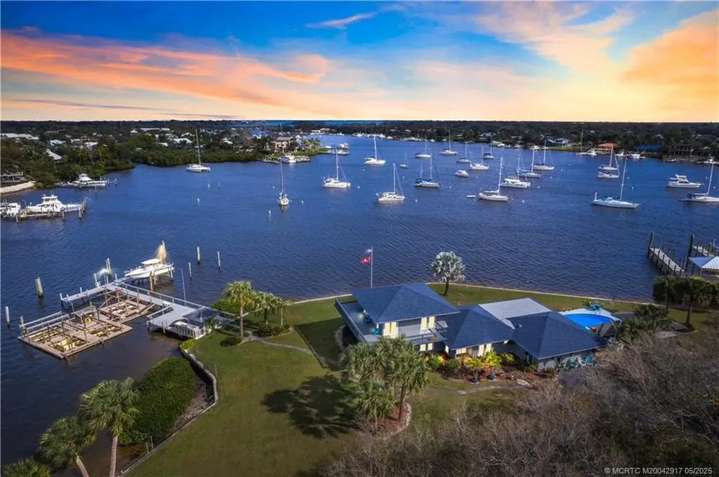 4343 SE Mulford Lane Stuart FL 34997