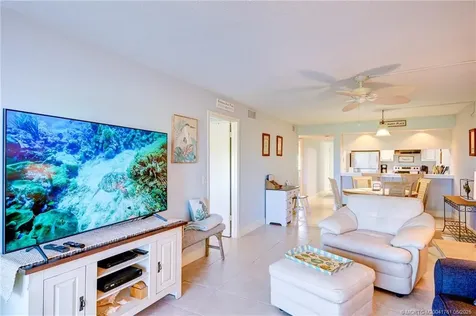 40 NE Plantation Road Stuart FL 34996