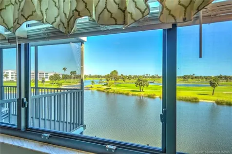 40 NE Plantation Road Stuart FL 34996