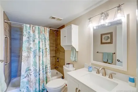 40 NE Plantation Road Stuart FL 34996