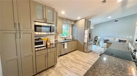 323 SW Ridge Lane Stuart FL 34994