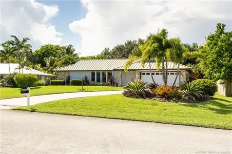 3055 SE Glasgow Drive Stuart FL 34997