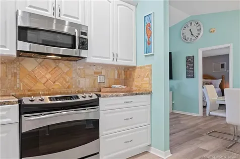 3055 SE Glasgow Drive Stuart FL 34997