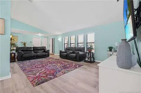 3055 SE Glasgow Drive Stuart FL 34997