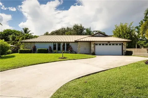 3055 SE Glasgow Drive Stuart FL 34997