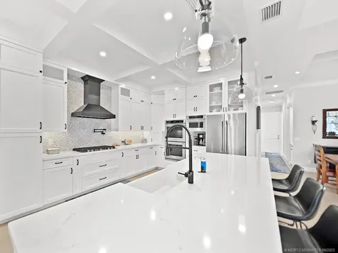 5714 SE Horseshoe Point Road Stuart FL 34997
