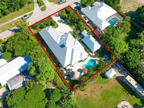 5714 SE Horseshoe Point Road Stuart FL 34997