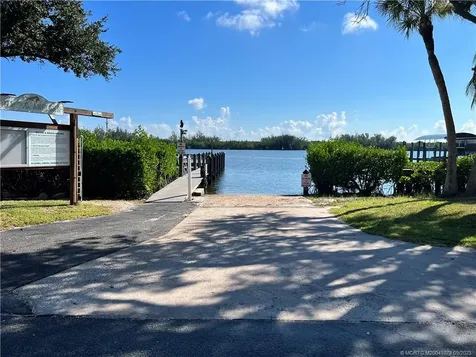 5714 SE Horseshoe Point Road Stuart FL 34997