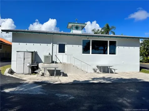 5714 SE Horseshoe Point Road Stuart FL 34997