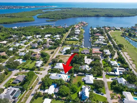 5714 SE Horseshoe Point Road Stuart FL 34997