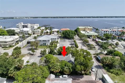 300 SE Detroit Avenue Stuart FL 34994
