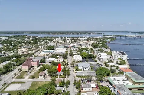 300 SE Detroit Avenue Stuart FL 34994