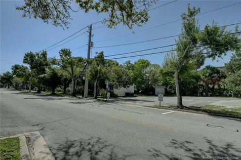 300 SE Detroit Avenue Stuart FL 34994