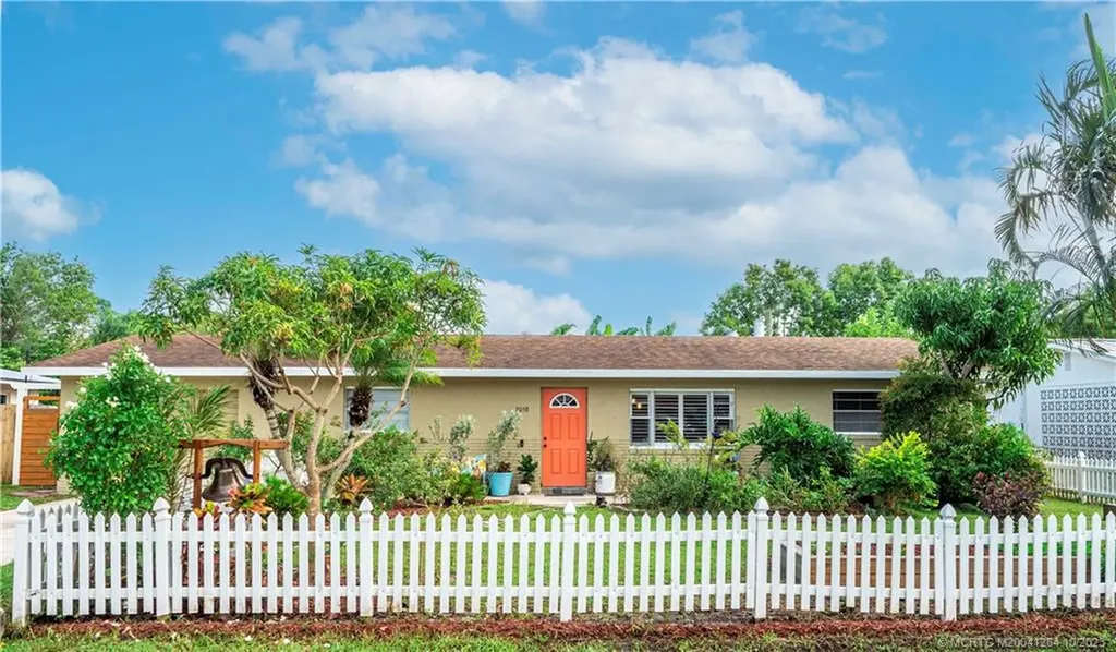 2058 SE Harrison Street Stuart FL 34997