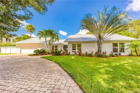 10 Ridgeland Drive Sewalls Point FL 34996
