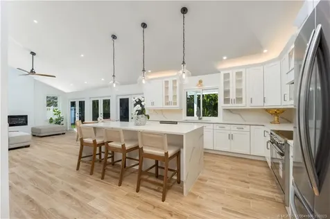 10 Ridgeland Drive Sewalls Point FL 34996