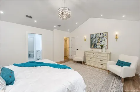 10 Ridgeland Drive Sewalls Point FL 34996
