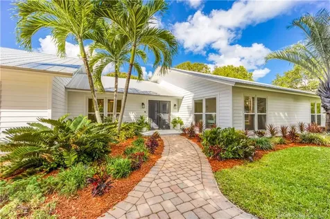 10 Ridgeland Drive Sewalls Point FL 34996