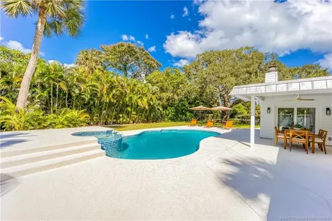 10 Ridgeland Drive Sewalls Point FL 34996