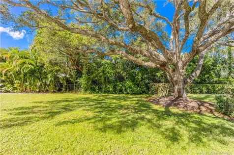 10 Ridgeland Drive Sewalls Point FL 34996