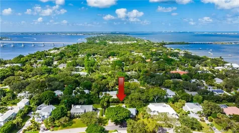 10 Ridgeland Drive Sewalls Point FL 34996