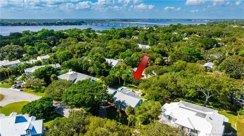 10 Ridgeland Drive Sewalls Point FL 34996