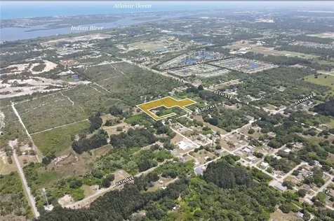 8624 63rd Avenue Vero Beach FL 32967