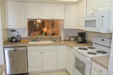 4620 NE Sandpebble Trace Stuart FL 34996