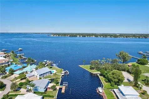 26 SW Riverway Boulevard Palm City FL 34990