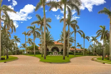 131 Abondance Drive Palm Beach Gardens FL 33410