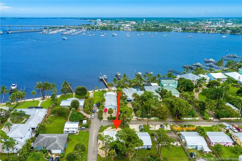 484 SW 11th Court Palm City FL 34990