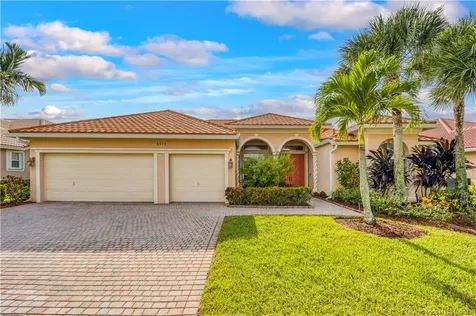 6959 SE Sleepy Hollow Lane Stuart FL 34997