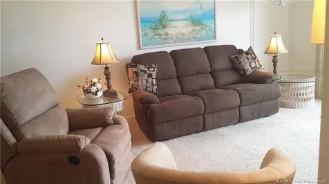 40 NE Plantation Road Stuart FL 34996