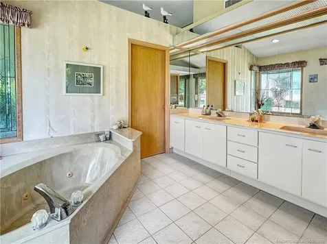 1088 NE Quinn Place Jensen Beach FL 34957