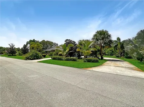 1088 NE Quinn Place Jensen Beach FL 34957
